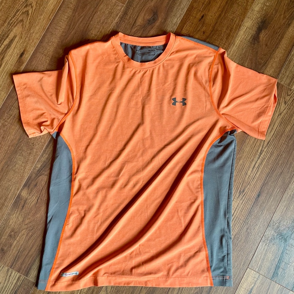 Underarmour men’s shirt size large